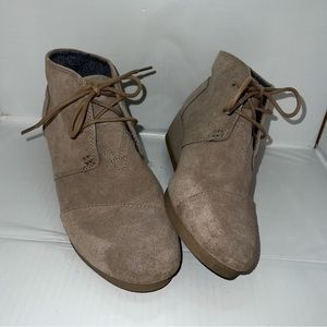 Toms Wedge Ankle Boots Booties Chukka Suede Youth 6